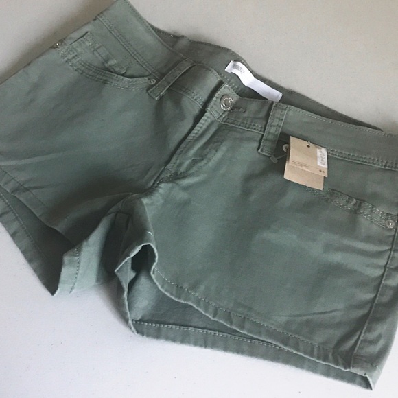 Levi’s Green Twill Stretch Denim Shorts Sz 27 - Picture 2 of 8